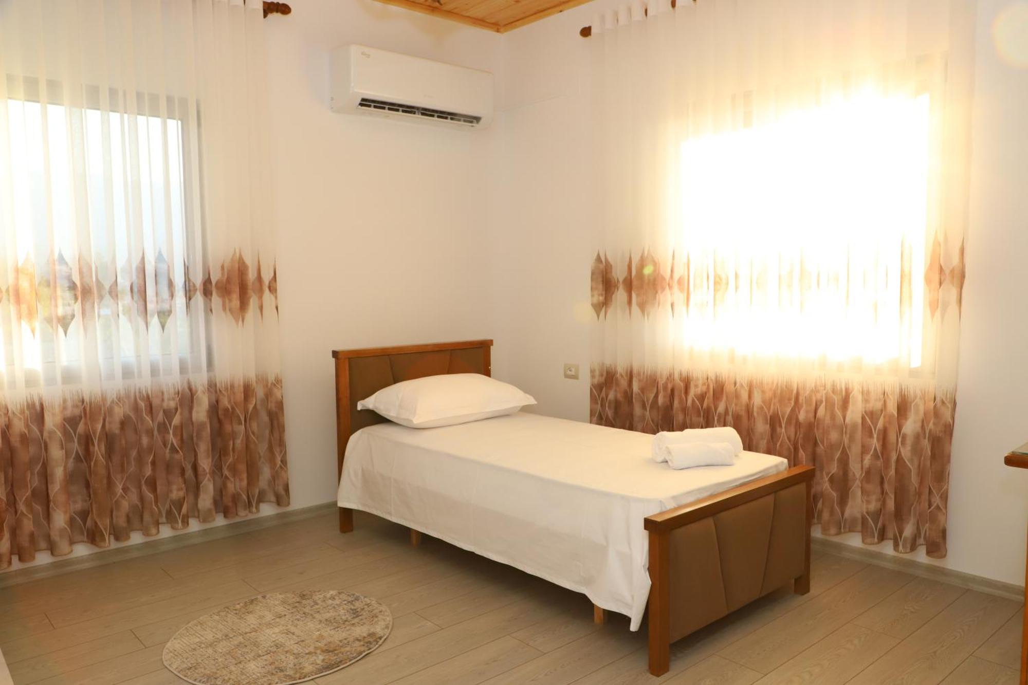 Georgemishel Guest House Berati Exterior foto