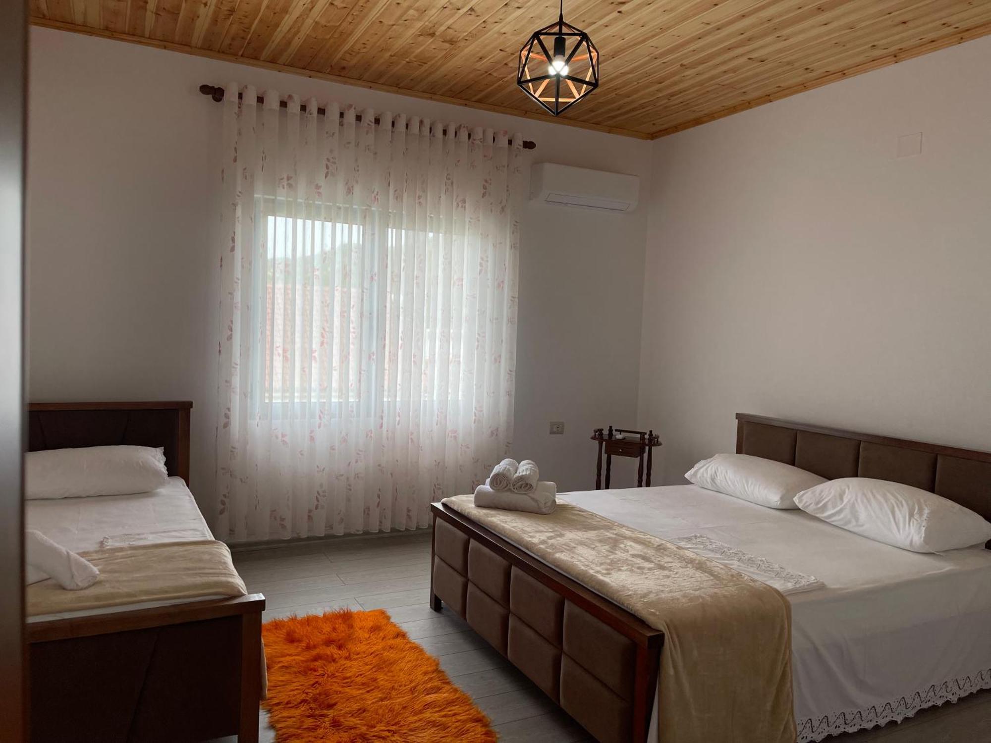 Georgemishel Guest House Berati Exterior foto