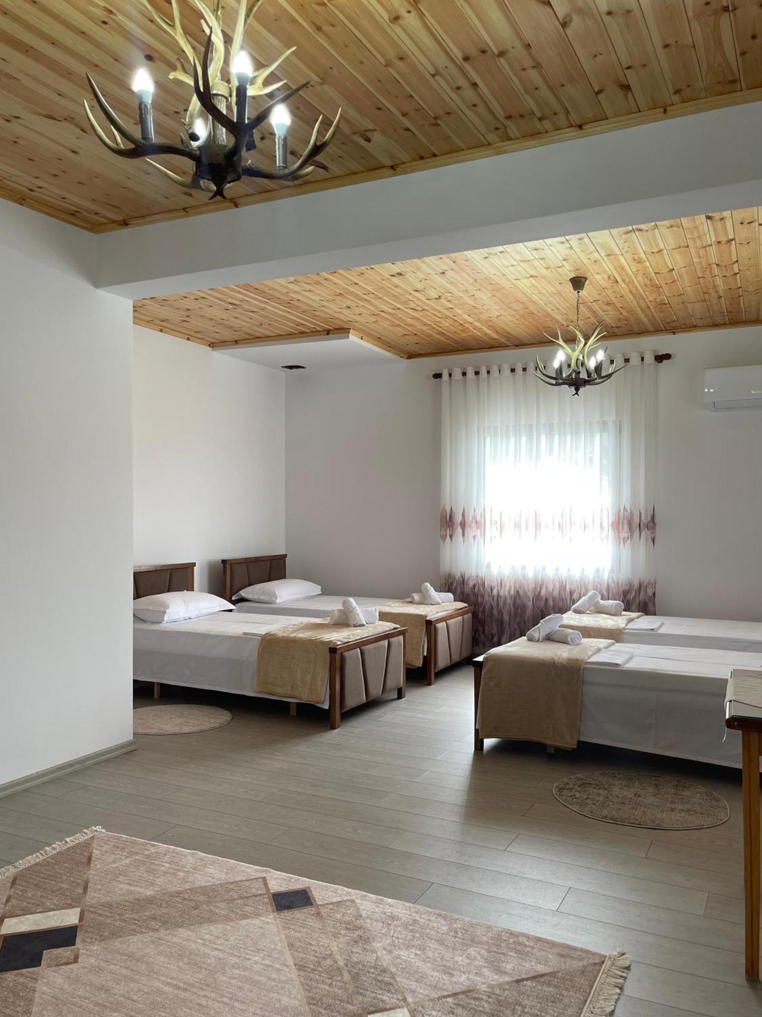 Georgemishel Guest House Berati Exterior foto