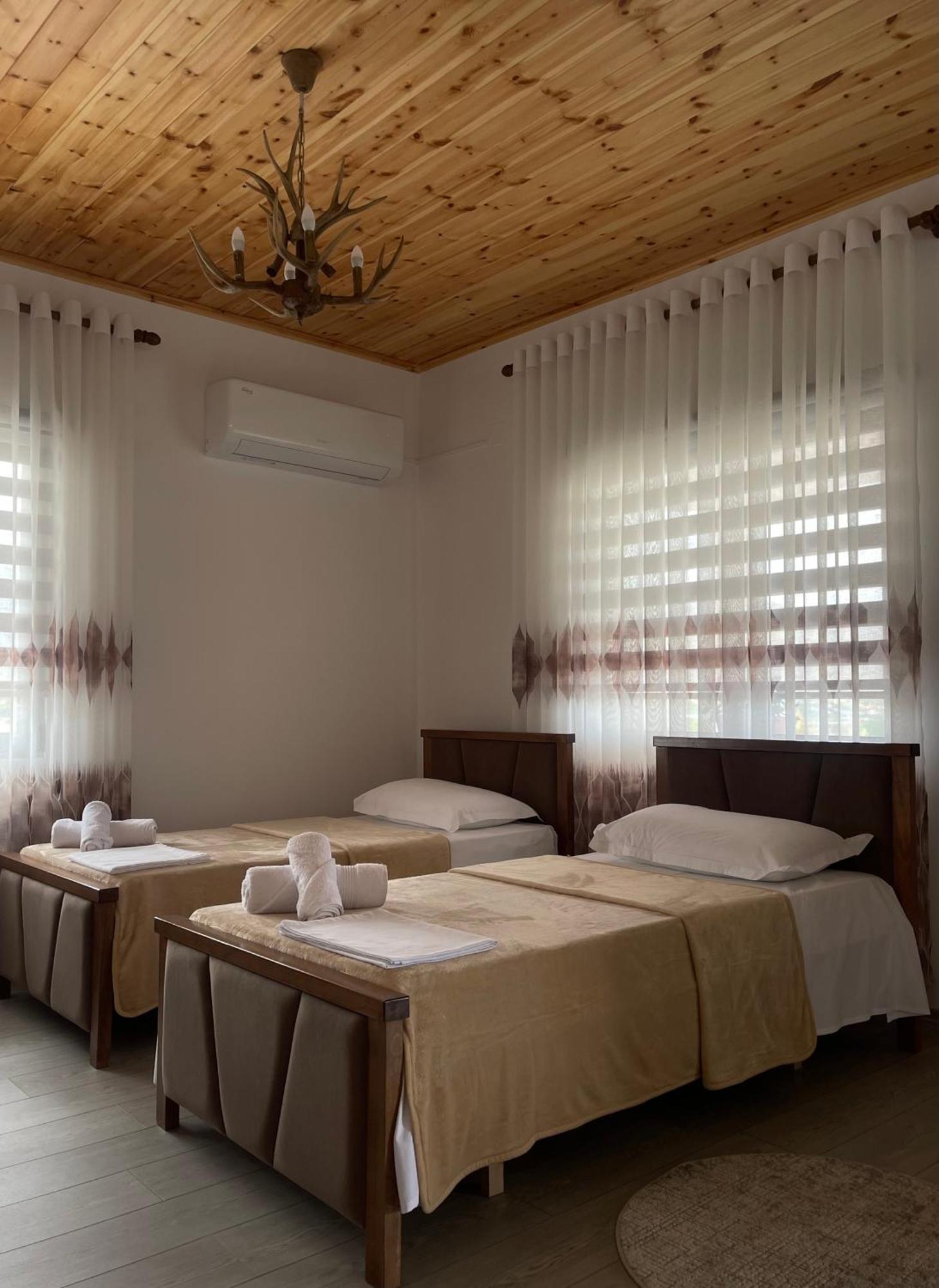 Georgemishel Guest House Berati Exterior foto